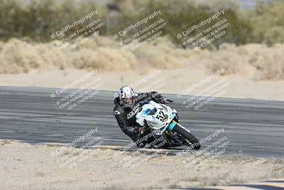 media/Dec-07-2025-CVMA (Sun) [[3e7d2de5dc]]/Race 7-Formula Lightweight Twins Shootout/